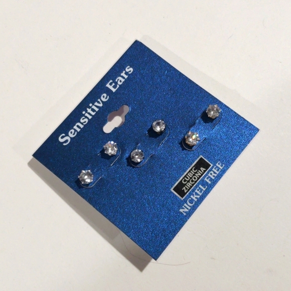 3 Silver-tone Sparkling Cubic Zirconia Crystal Stud Earring - Women's Jewelry - Picture 3 of 6